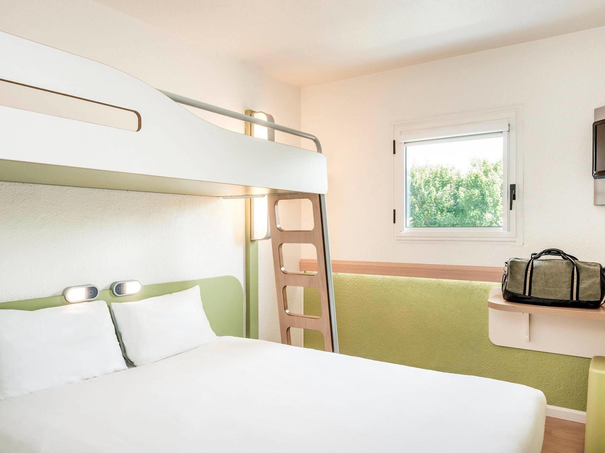 Ibis Budget Argenteuil Bords De Seine Eksteriør bilde